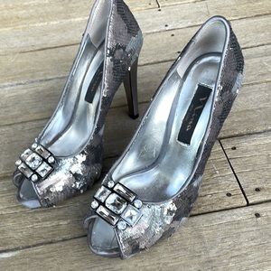 Sparkly sequined Silver Platform Party Shoes with 4 1/2inch heel.